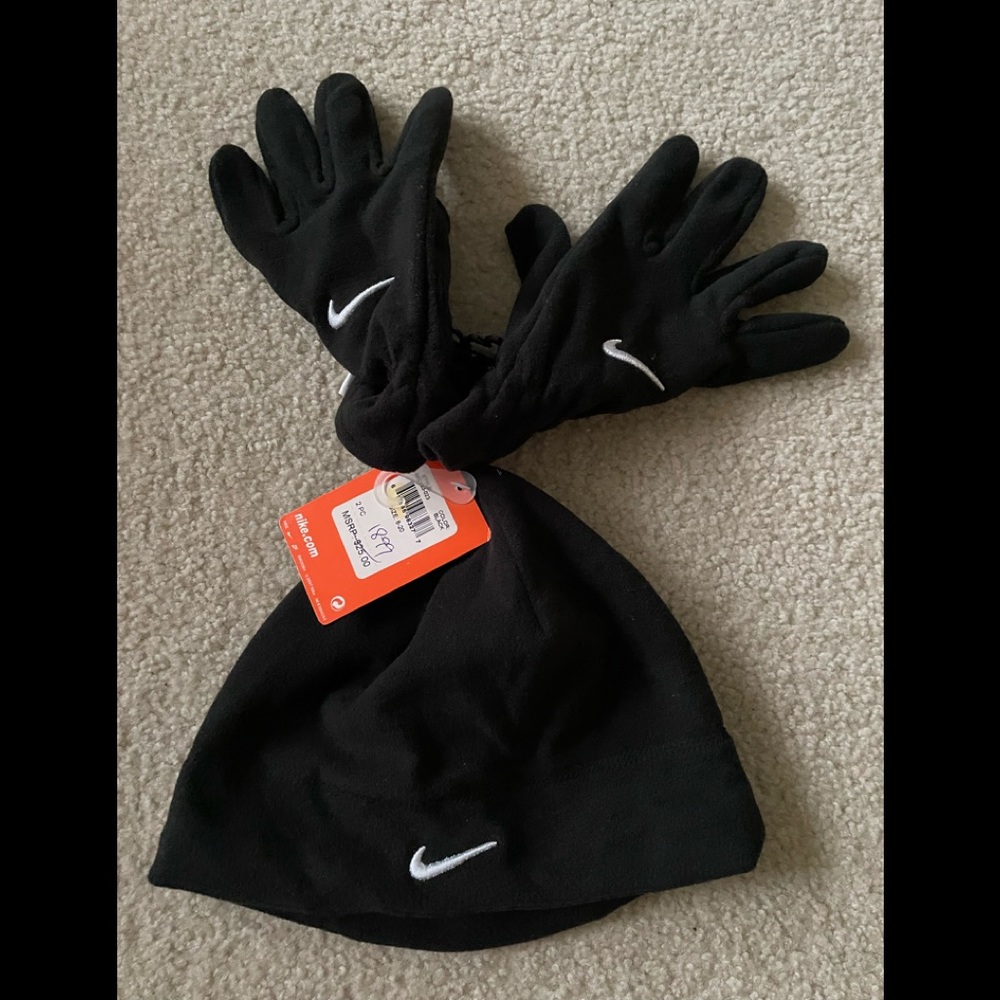 Nike Hat and Glove Set